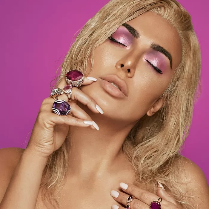 بعد از استفاده پالت سایه نه رنگ هدی بیوتی Amethyst اصل + قیمت (تناژ بنفش)