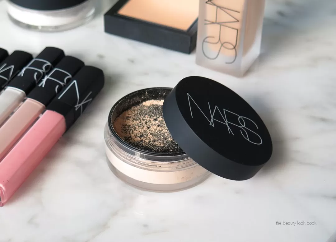 درباره پودر فیکس نارس NARS Soft Velvet Loose Powder - #Snow اورجینال + (تخفیف)